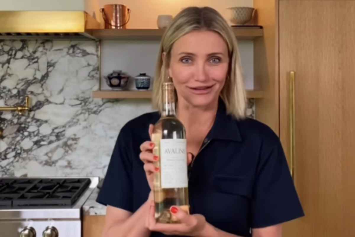 Cameron Diaz teaches us his favorite must-try salad recipe this summer