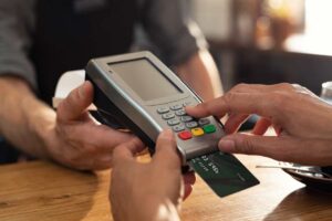 pagamenti contanti e elettronici in italia