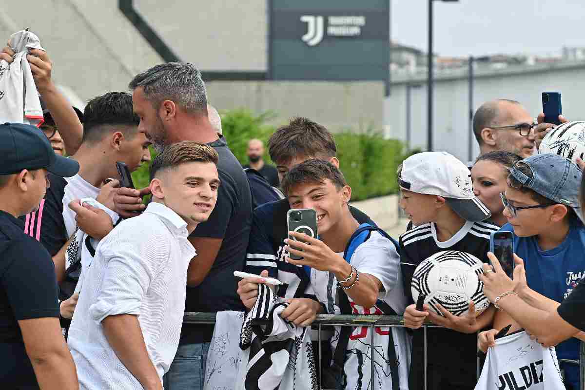 Francisco Conceicao incontra i fan