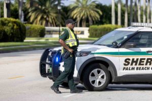 Routh avrebbe provato a uccidere Trump in un golf club di Palm Beach