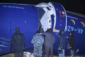 L'aereo Embraer ERJ-190AR dopo lo schianto