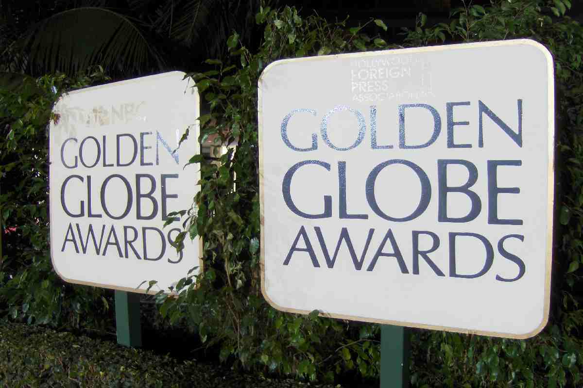 Dei cartelli dedicati ai Golden Globes