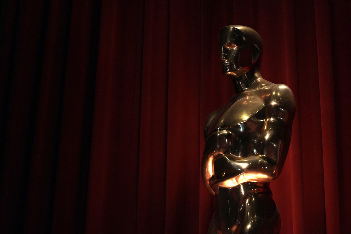 Una statua che rappresenta il premio Oscar