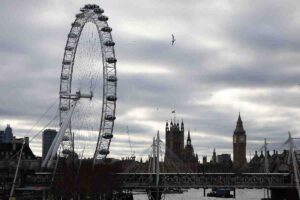 London Eye, la ruota panoramica pionieristica spegne 25 candeline